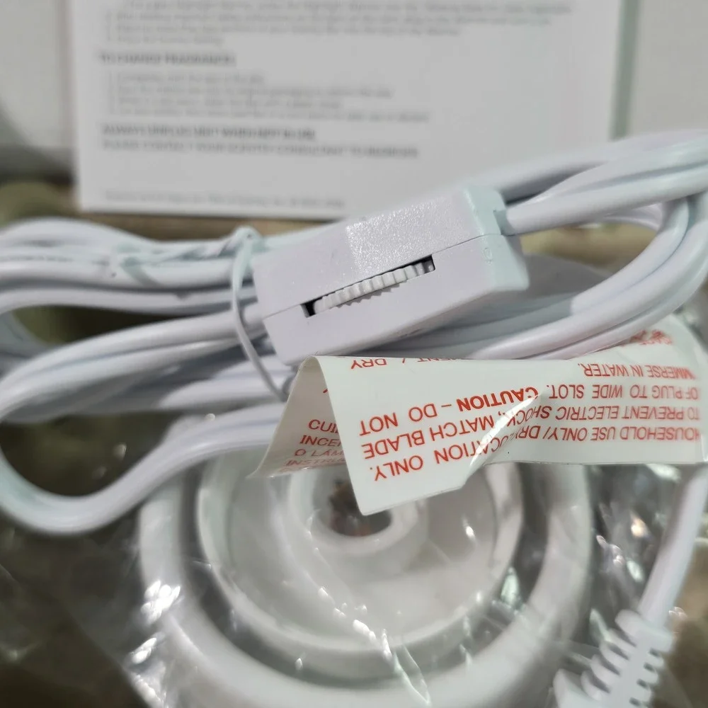 Scentsy‎ Tabletop Base For Ceramic Glass Plug-in Nightlight Warmer